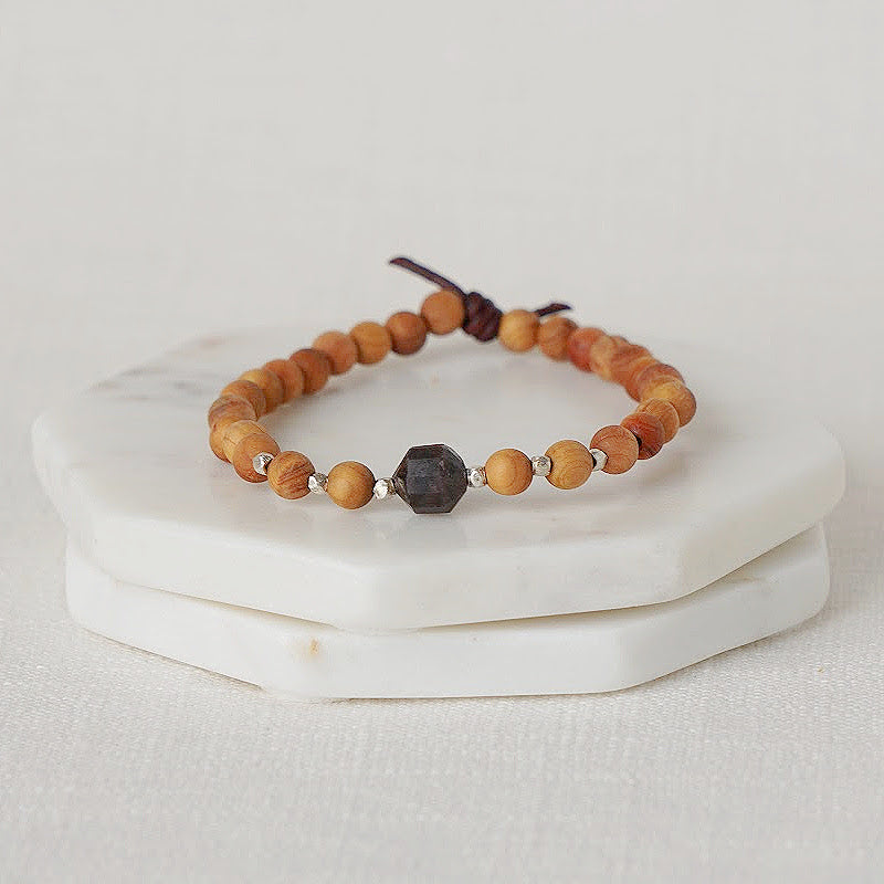 Birthstone Bracelet, 6 mm gemstones, Sandalwood, January – Garnet, Essential Oil Jewelry, Essential Oil Diffuser Bracelet, Wood Diffuser Beads