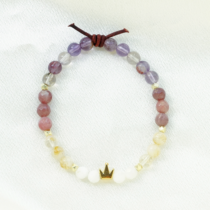 Remember Your Crown Mini Bracelet | A Military Spouse Collaboration